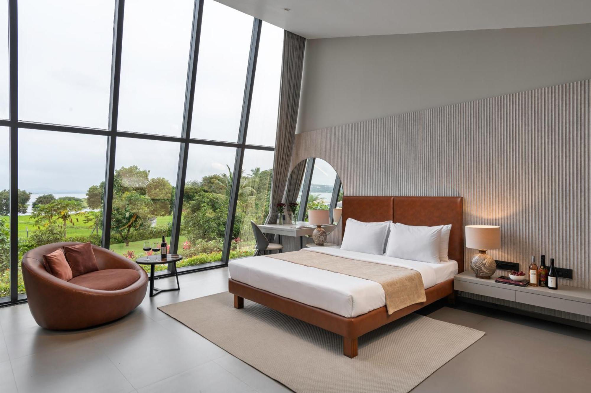 Beyond By Sula Hotel Nashik Exterior photo