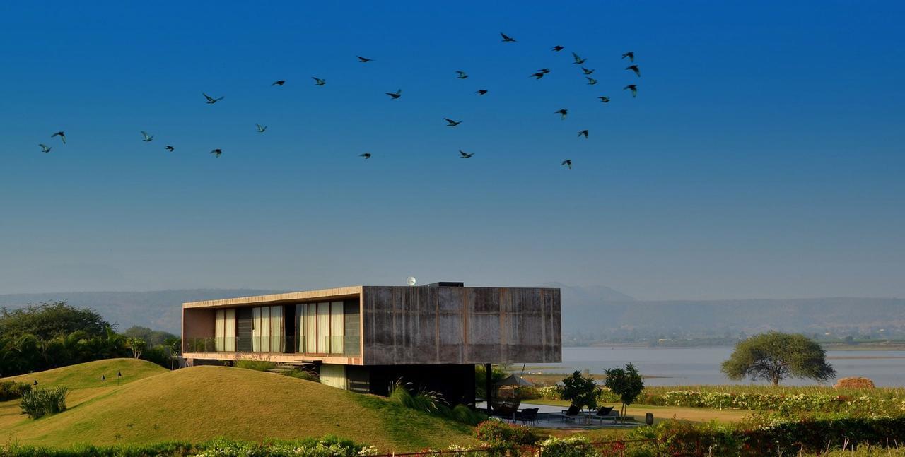 Beyond By Sula Hotel Nashik Exterior photo