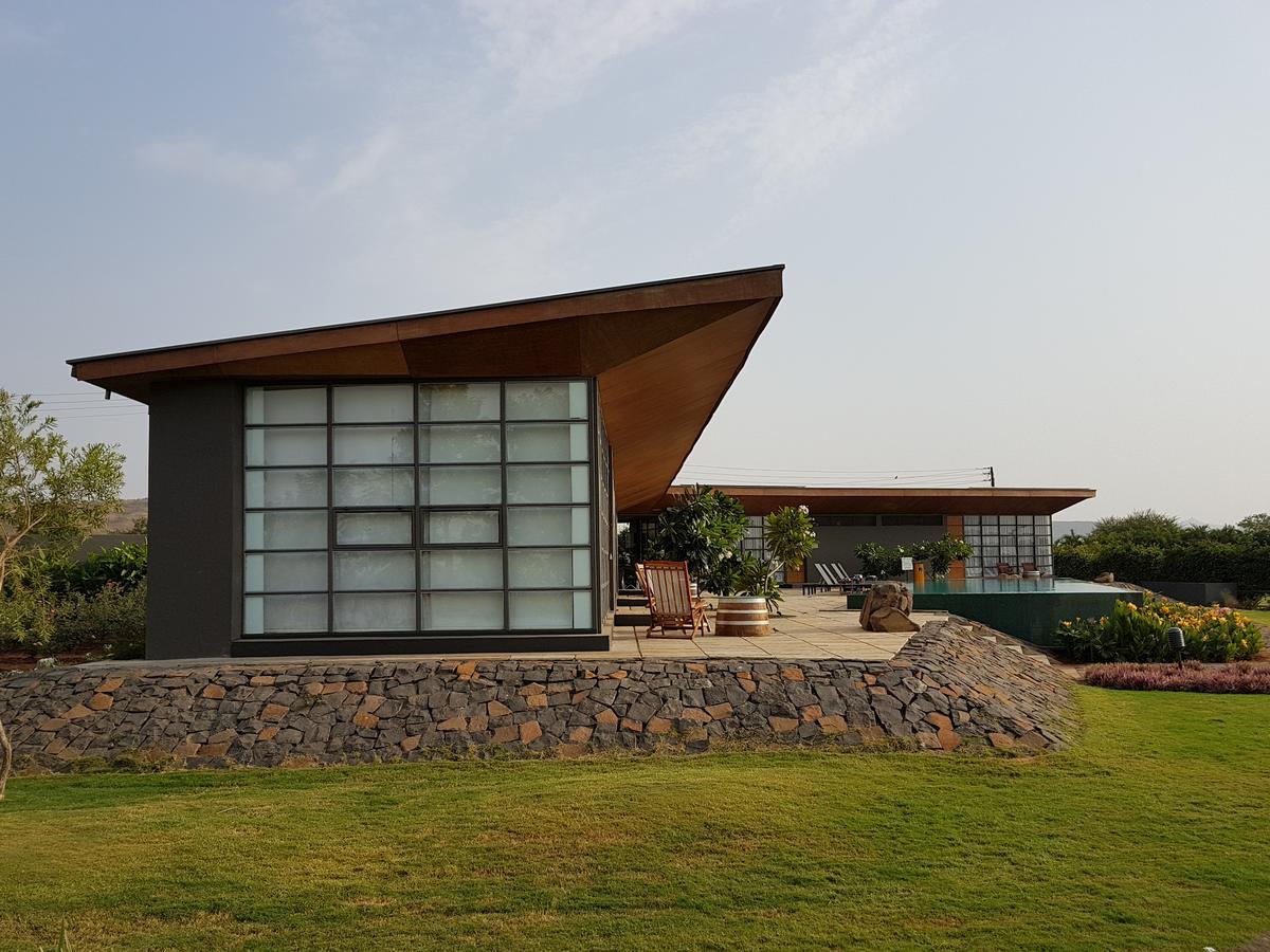 Beyond By Sula Hotel Nashik Exterior photo